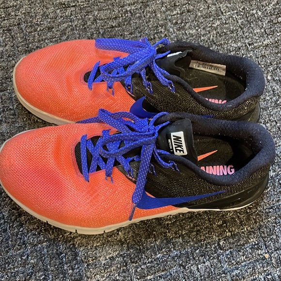 Nike womens Metcon size 6 - Picture 4 of 5
